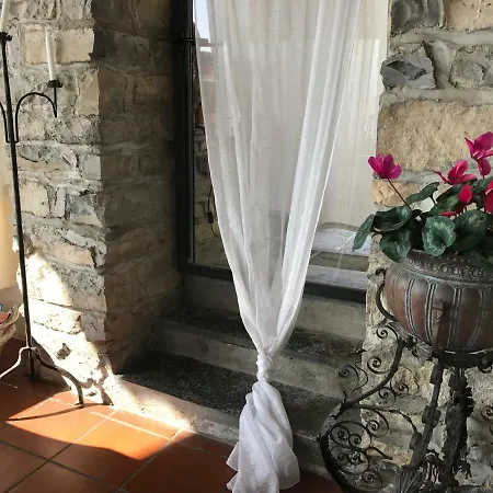 Holiday home House Independent Moltrasio