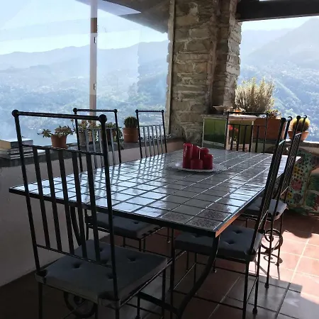 Holiday home House Independent Moltrasio