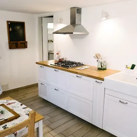 House Independent Moltrasio